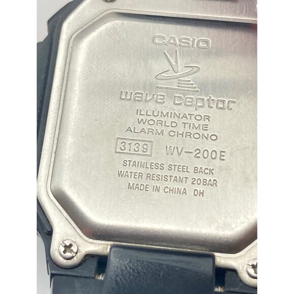 Wave Ceptor Casio Illuminator Multifunction Mens Watch 47mm Day Date Timer WR200 - Picture 7 of 10